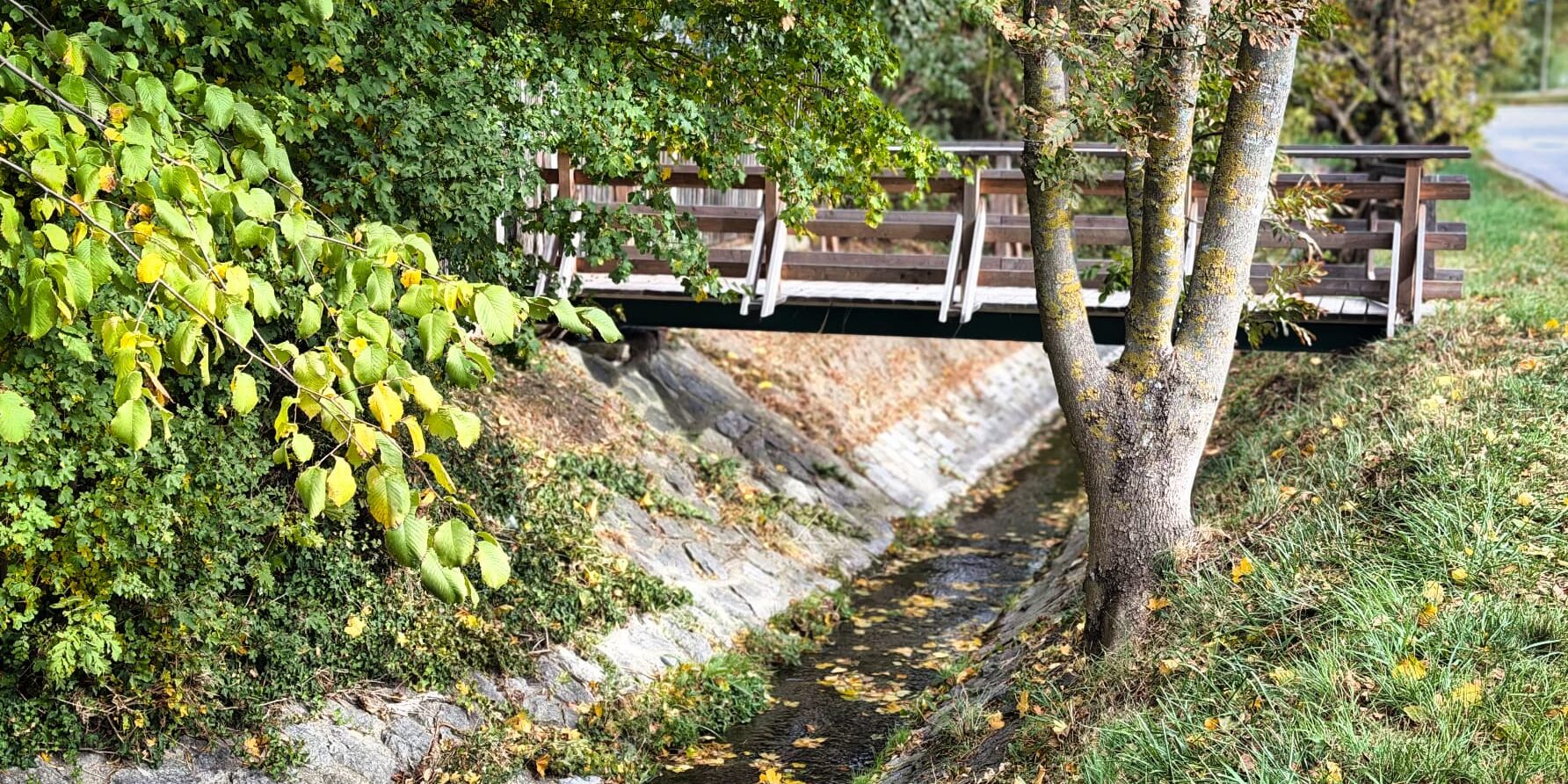 Der Petersbach in Siebenhirten, in Wien-Liesing